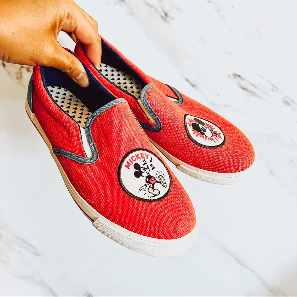 Disney Mickey Mouse Canvas Slip On Sneakers Size 6 - Picture 1 of 8